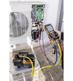 Automatizált vákuumolási feladatok a testo 565i intelligens vákuumszivattyúval